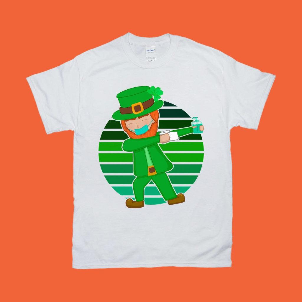 Masked Dabbing Leprechaun St. Patrick&#39;s Day Green Retro Sunset T-Shirts - plusminusco.com