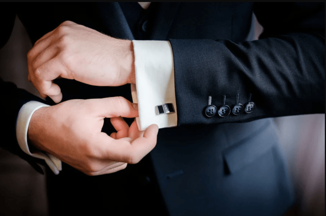 10 neverjetno uporabnih in elegantnih manšetnih gumbov za popestritev vaše formalne obleke - plusminusco.com