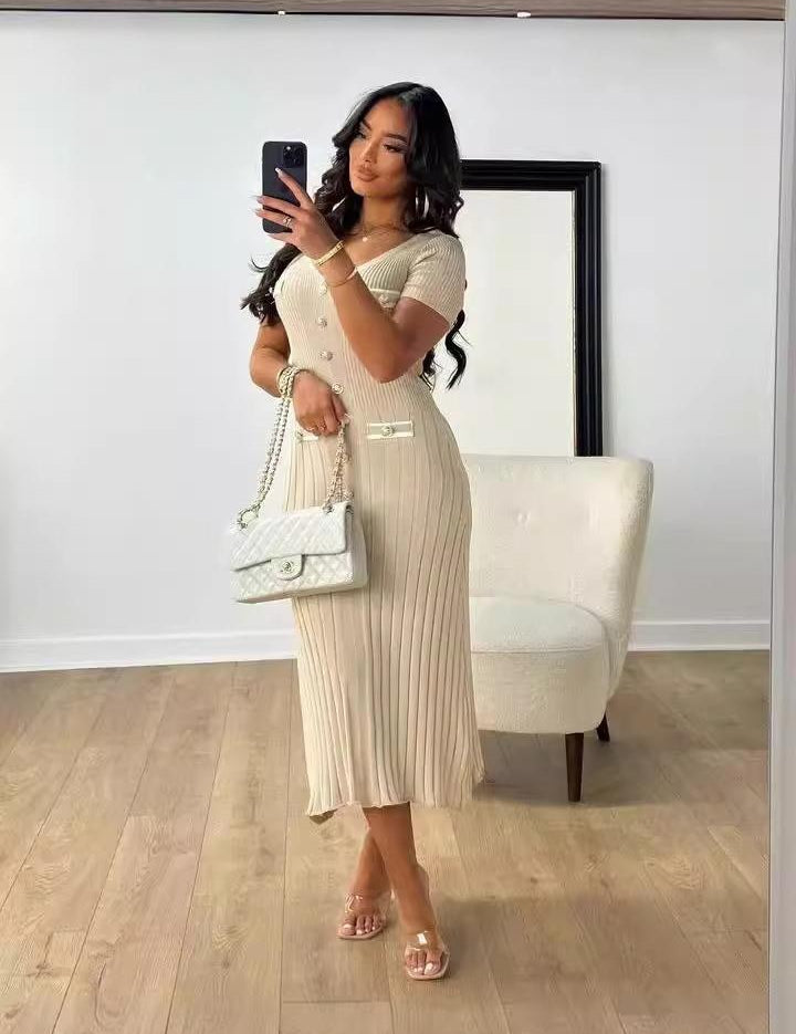 Summer European and American sexy slim fit dress short sleeved V-neck slit new fashion dress