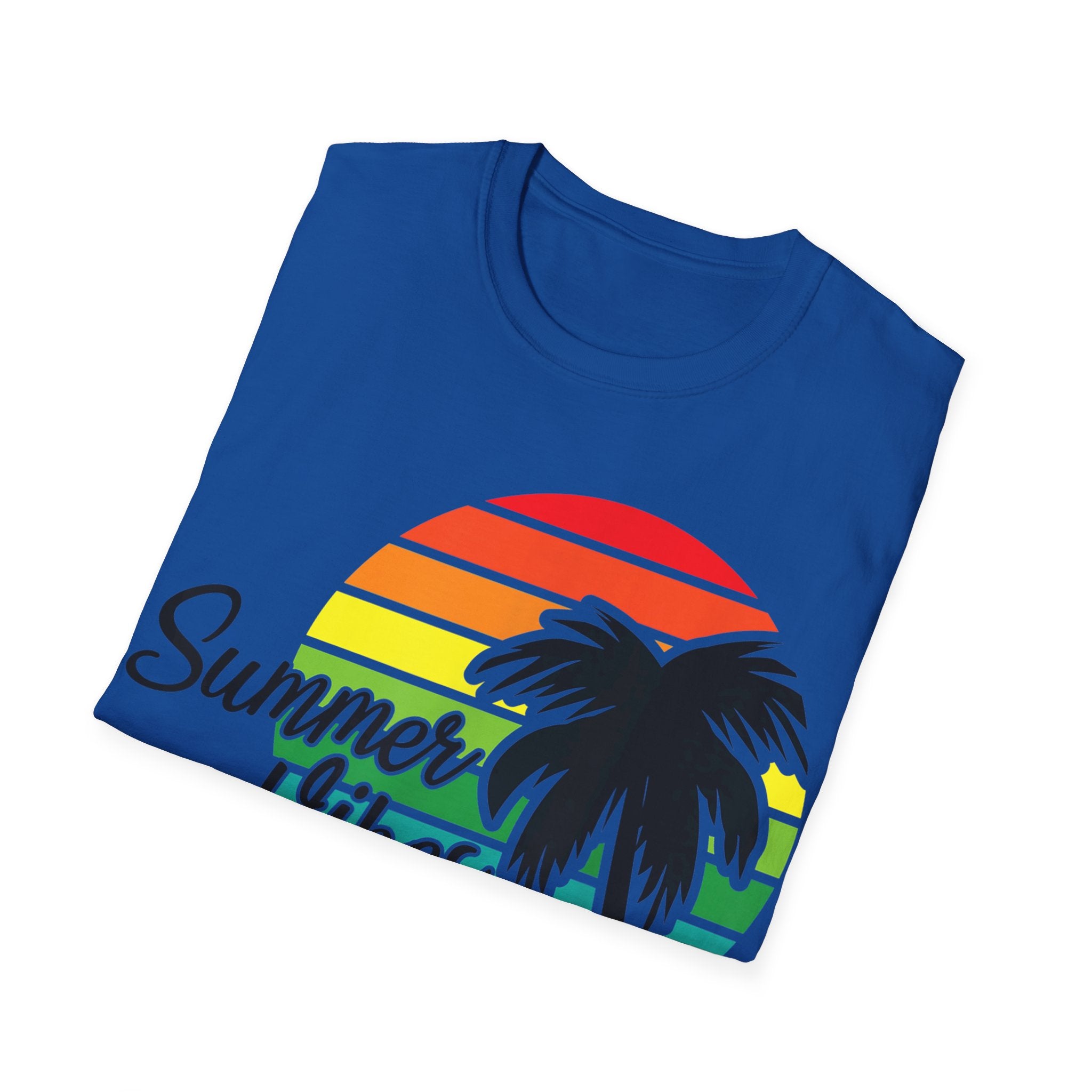 Retro paplūdimio vasaros atmosfera saulėlydis ir palmės unisex minkšto stiliaus marškinėliai - plusminusco.com