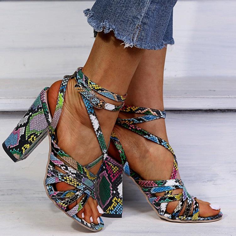 Large Size Thick Heel Hollowed Fashion Open Toe European and American Style Sandals - plusminusco.com