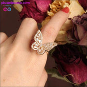 Motýlí prsten Luxusní lesklý koktejlový párty prsten pro ženy, elegantní nastavitelné prsteny, vysoce kvalitní měděné prsteny se zirkonem, - plusminusco.com