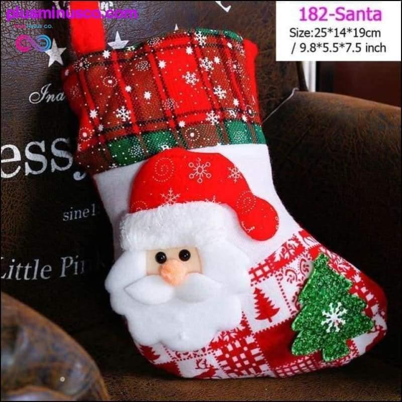 Рождественские украшения из носков на PlusMinusCo.com - plusminusco.com