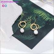 Geometric Drop Natural Pearl Earrings Earrnings - plusminusco.com