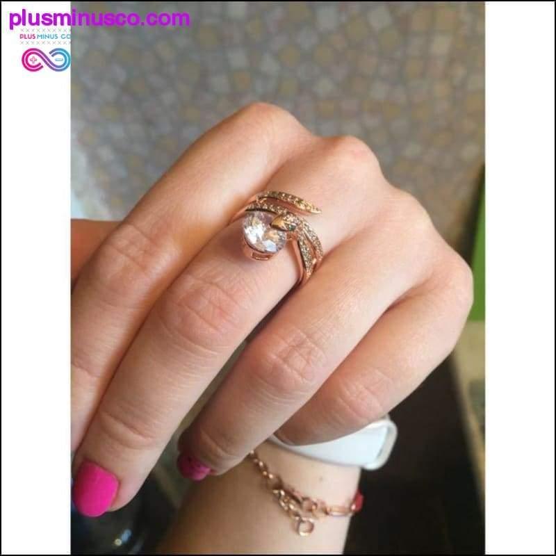 Δαχτυλίδι με χρυσό φίδι με χάντρες με κρύσταλλο || PlusMinusco.com - plusminusco.com
