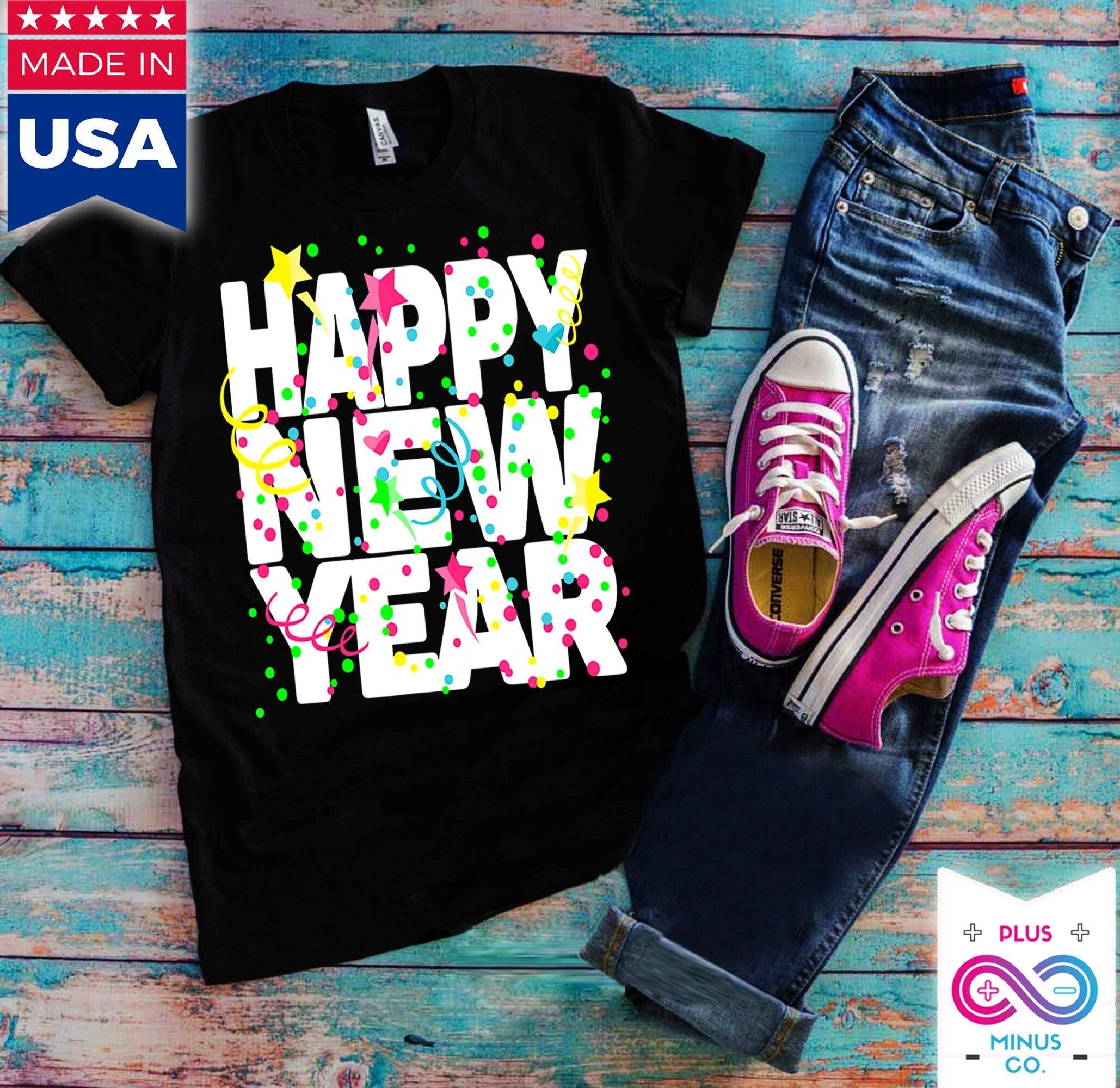 Laimingų Naujųjų Metų, Naujųjų metų vakarėlio marškinėliai, Laimingų Naujųjų 2024 m., 2024 Naujųjų metų marškinėliai, 2024 m. marškinėliai, Naujųjų Metų išvakarių marškinėliai, Pagaliau Naujieji Metai – plusminusco.com