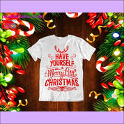 Få dig en Merry Little Christmas T-shirt - plusminusco.com