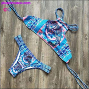 Комплект бански бикини с потник с високо деколте и плетени бикини - plusminusco.com