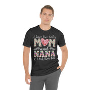 Eu tenho dois títulos, mamãe e Nana e eu arraso os dois, mãe, avó, camiseta, presente de dia das mães - plusminusco.com