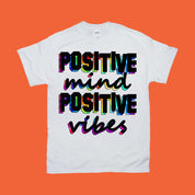 Esprit positif Vibes positives | T-shirts imprimés colorés, T-shirt de yoga, T-shirt pour hommes, T-shirt pour femmes, Yoga, Motivation - plusminusco.com