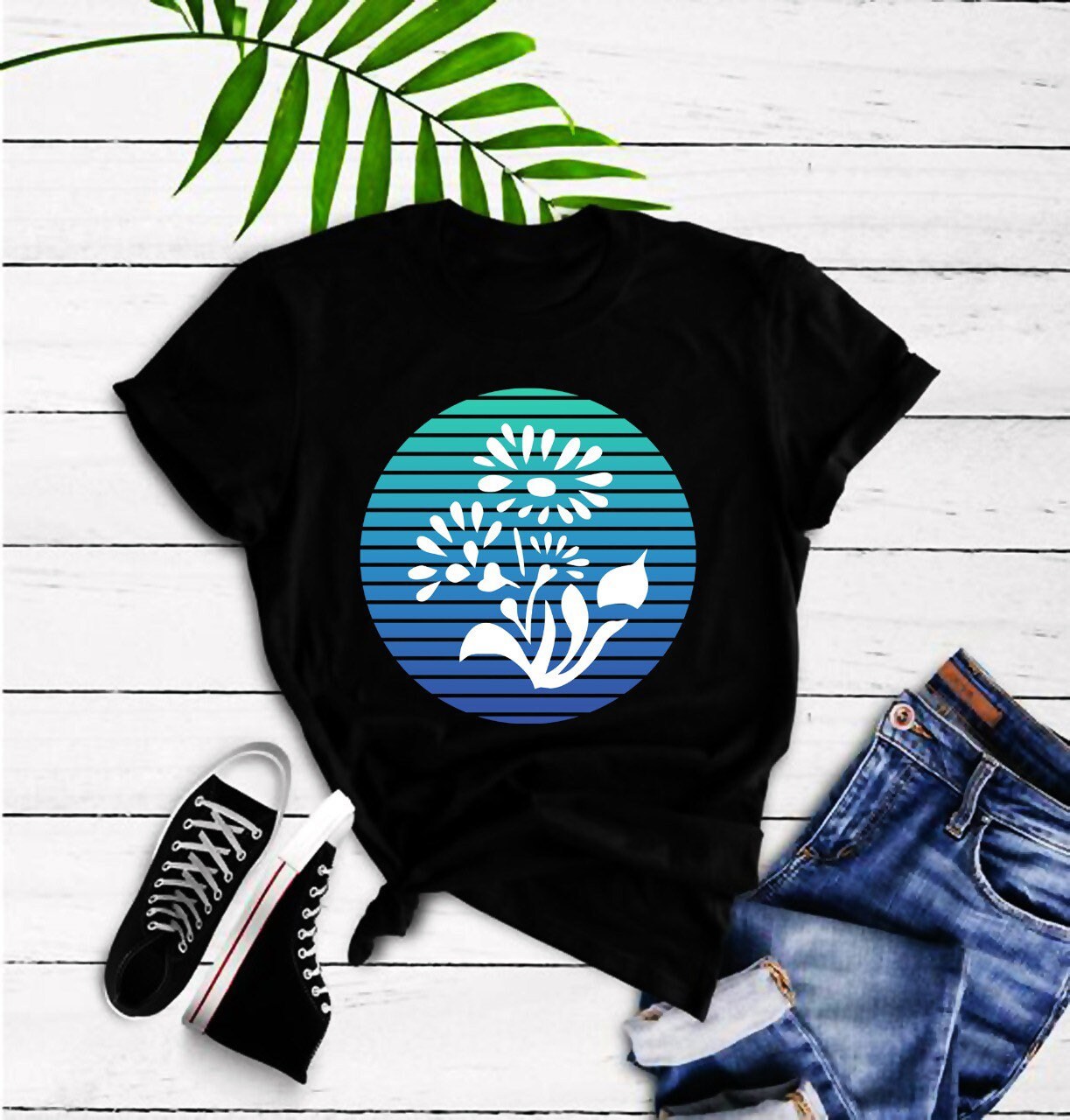Блакітная кветка | Футболкі з рэтра-заходам, батанічная футболка, кашуля з кветкамі, вінтажная футболка, кашуля з раслінамі, батанічная футболка, батанічная футболка - plusminusco.com
