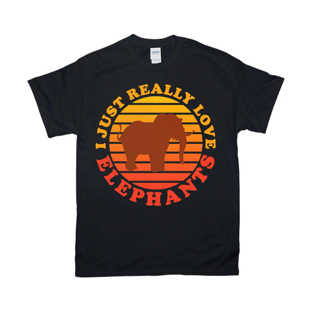 나는 코끼리를 정말 좋아해요 | 레트로 선셋 티셔츠 - plusminusco.com