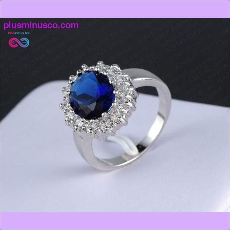 Luxury Engagement Ring na may Silver Color Crystal para sa Babae - plusminusco.com