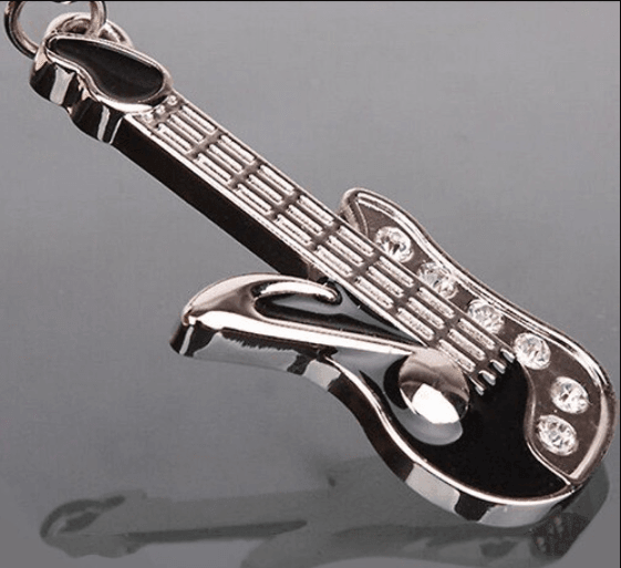 Mini obesek za ključe za kitaro - plusminusco.com