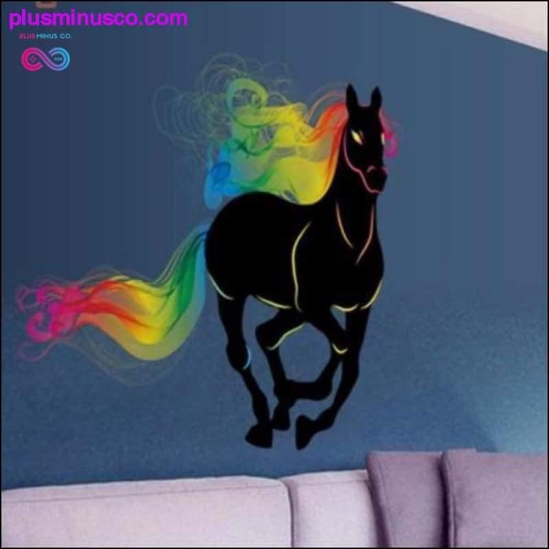 Autocollant mural cheval aux cheveux arc-en-ciel - plusminusco.com
