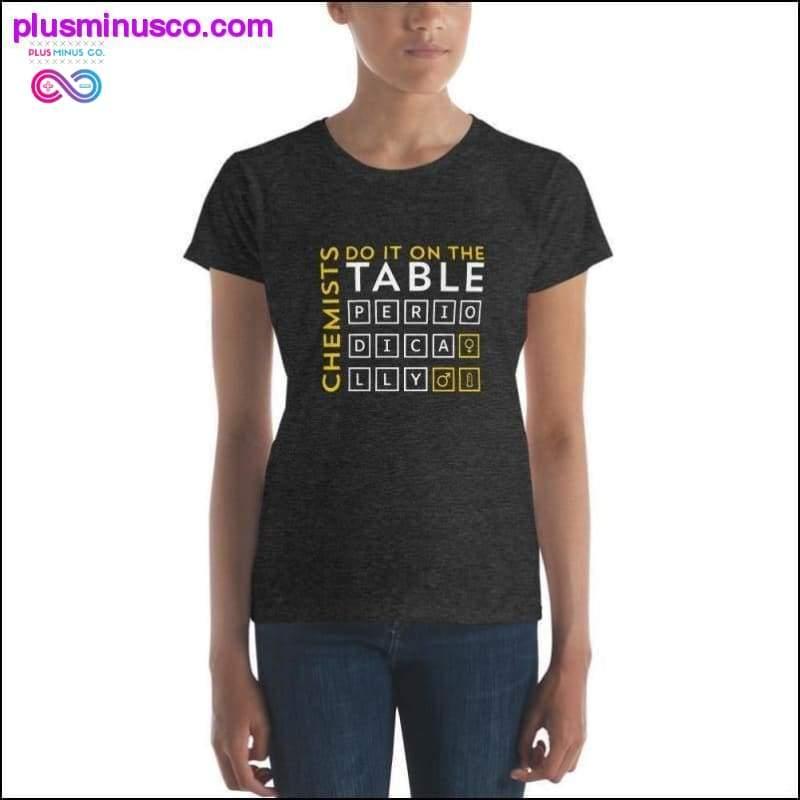 Жіноча футболка з коротким рукавом - plusminusco.com