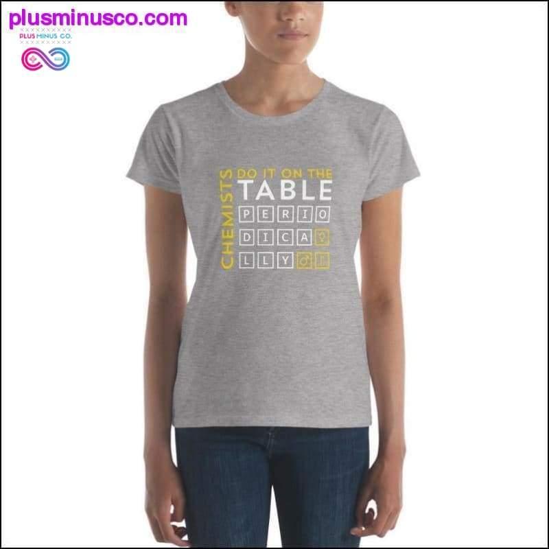 Қысқа жеңді әйелдер футболкасы - plusminusco.com