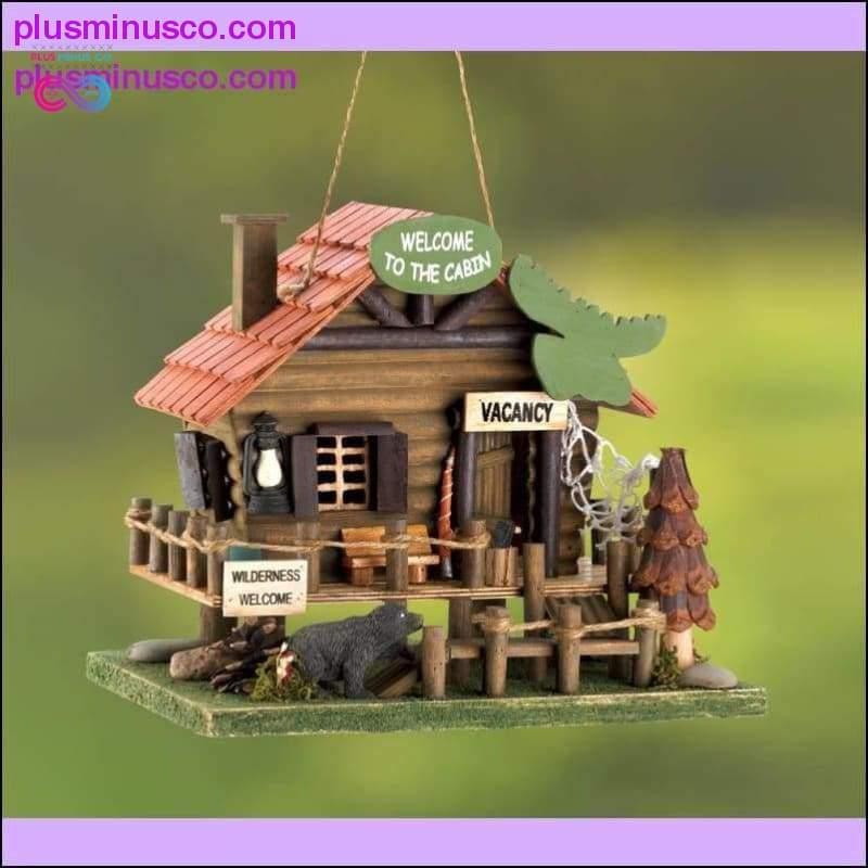 Casa de pássaros na cabana da floresta - plusminusco.com