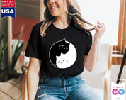 Тениски с котки Ин Ян, Двойственост Ин Ян || Котки Ин Ян || Перфектен подарък - SML Xl - дами, мъже унисекс || Идеи за подаръци за Bff двойка, тениска за котка и майка, тениски - plusminusco.com